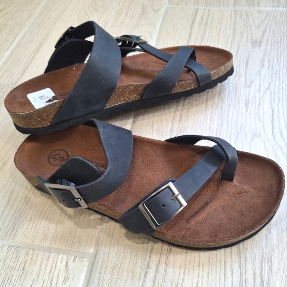 White Mountain Gracie black leather sandals with toe loop, adjustable buckle- 7 - Picture 2 of 10
